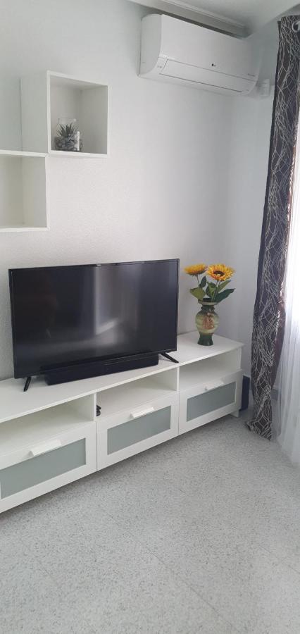 Apartments On The Beach In Torrevieja Ngoại thất bức ảnh