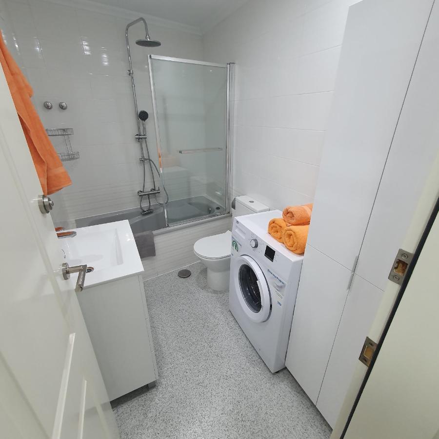 Apartments On The Beach In Torrevieja Ngoại thất bức ảnh