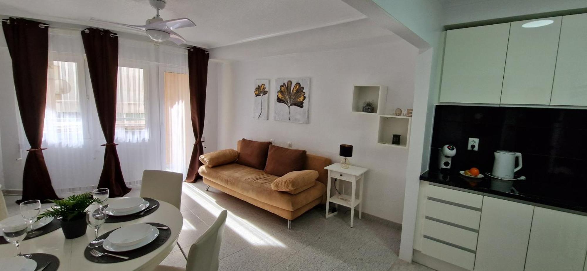 Apartments On The Beach In Torrevieja Ngoại thất bức ảnh