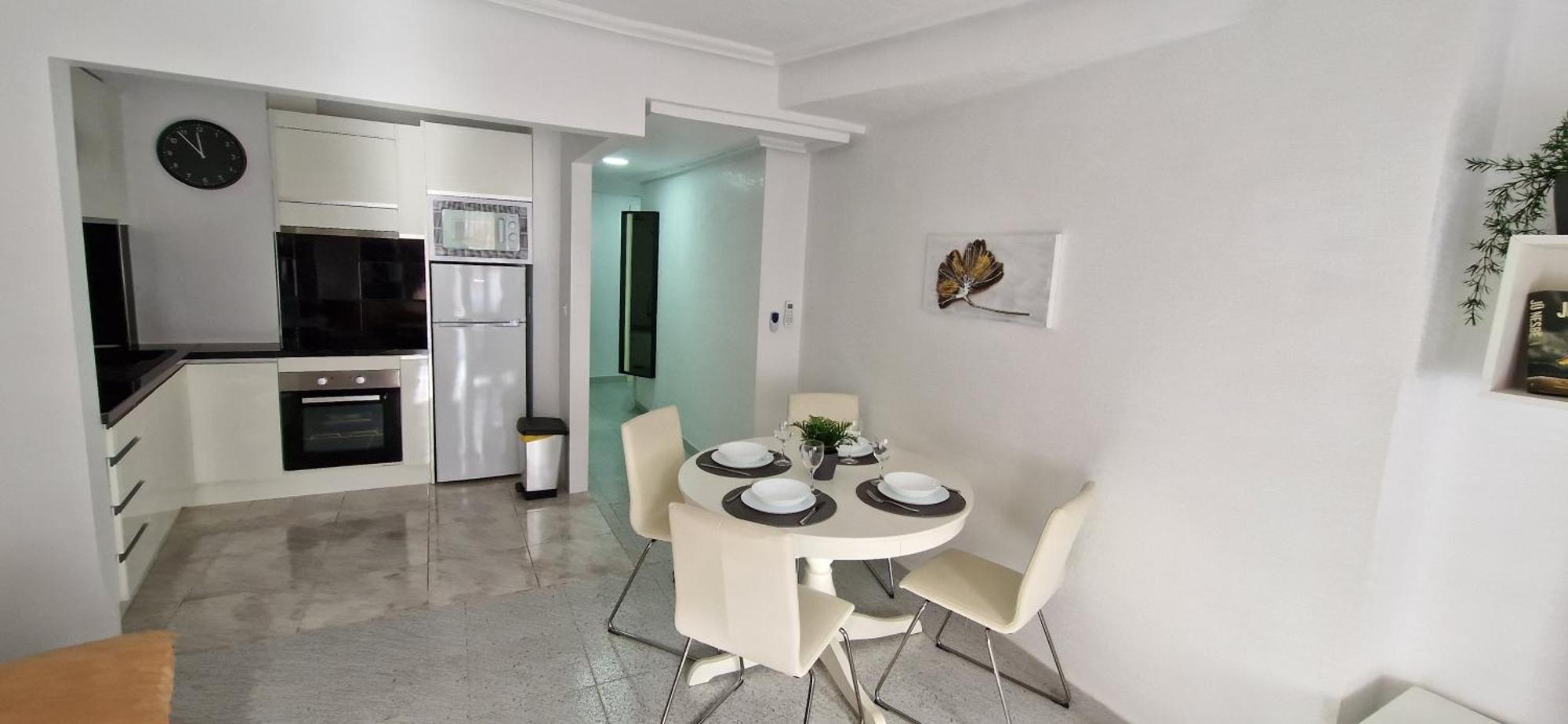 Apartments On The Beach In Torrevieja Ngoại thất bức ảnh